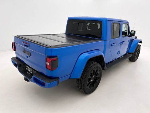 Used 2022 Jeep Gladiator Overland image 7
