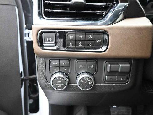 New 2026 GMC Yukon XL Denali Ultimate image 11