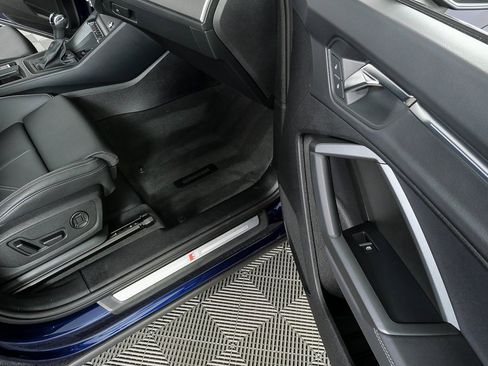 Used 2024 Audi Q3 2.0T Premium Plus image 23