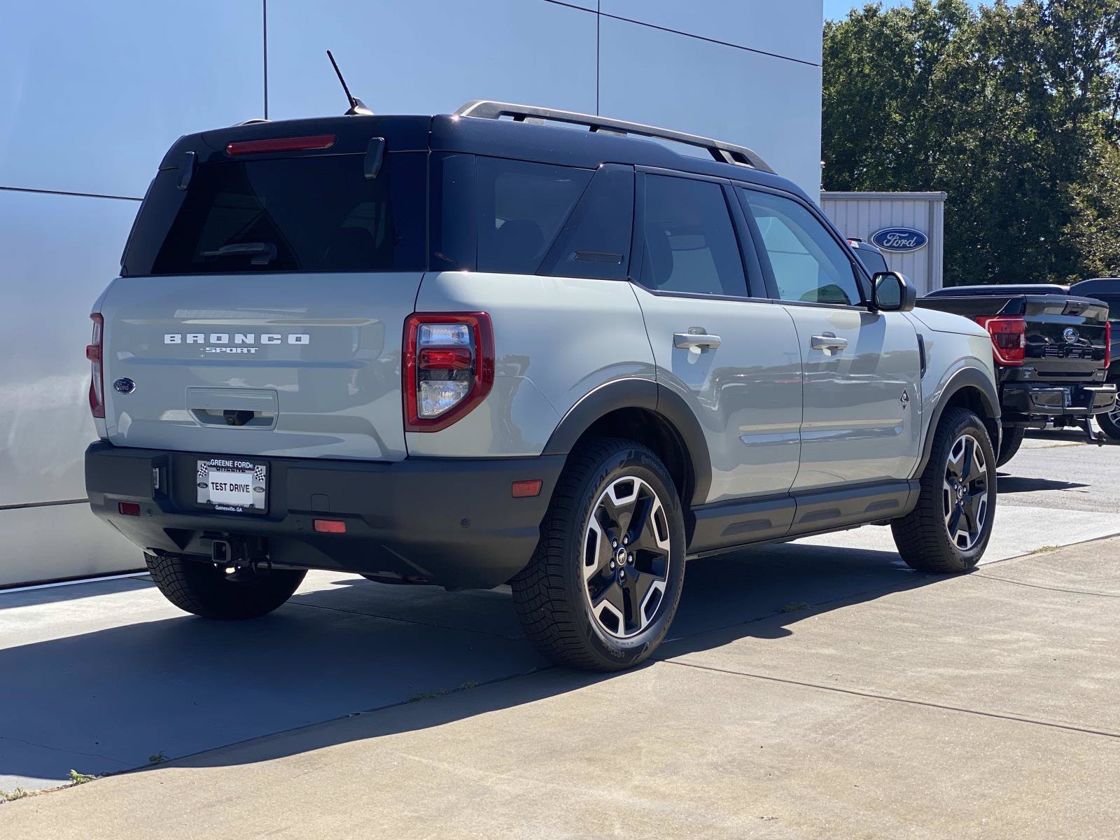 Used 2022 Ford Bronco Sport Outer Banks w/ Tech Package AWD/4WD image 4