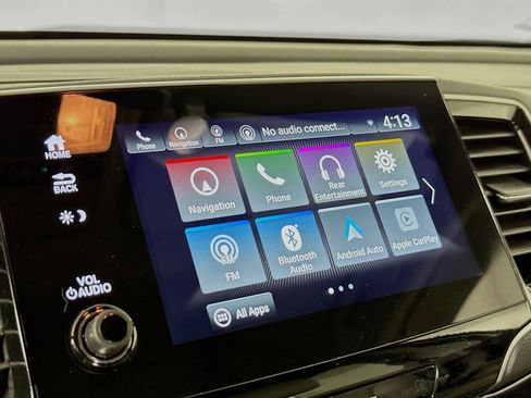 Used 2019 Honda Pilot Touring image 17
