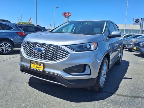 Used 2024 Ford Edge SEL image 3