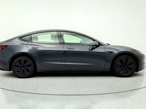 Used 2025 Tesla Model 3 Long Range RWD image 4