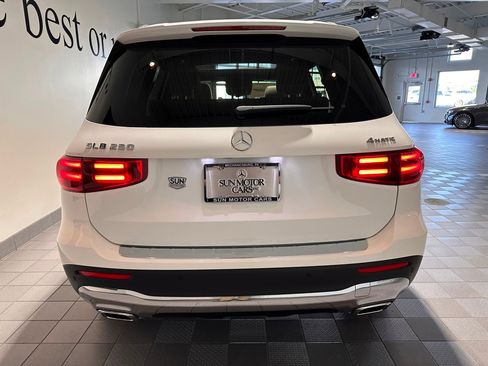 New 2025 Mercedes-Benz GLB 250 4MATIC image 5