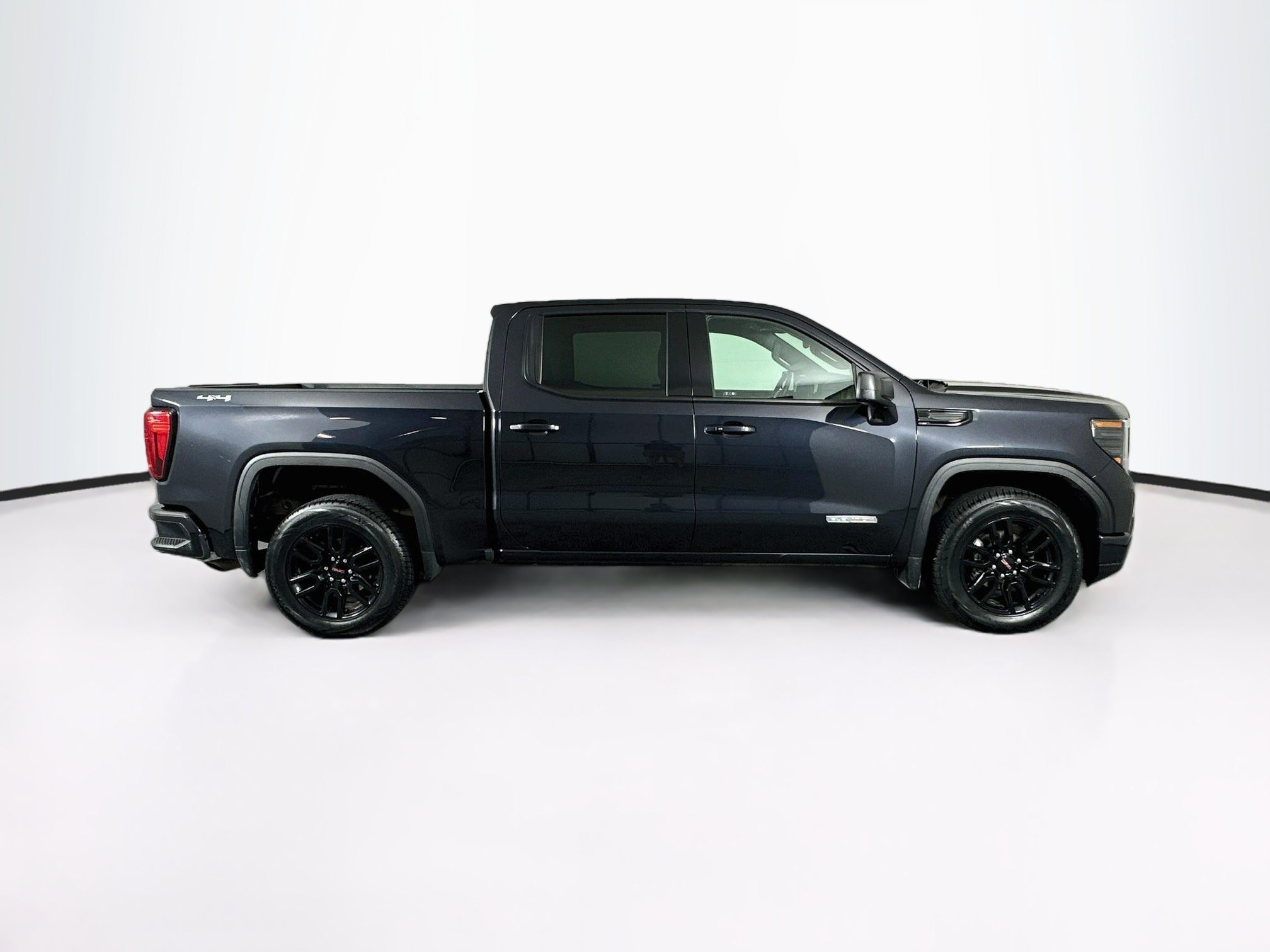 Used 2024 GMC Sierra 1500 Elevation AWD/4WD image 10