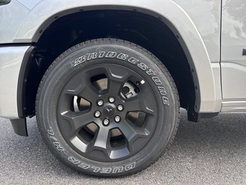 New 2026 RAM 1500 4x4 Crew Cab image 12