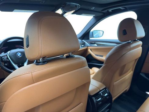 Used 2022 BMW 530i xDrive w/ Convenience Package image 35