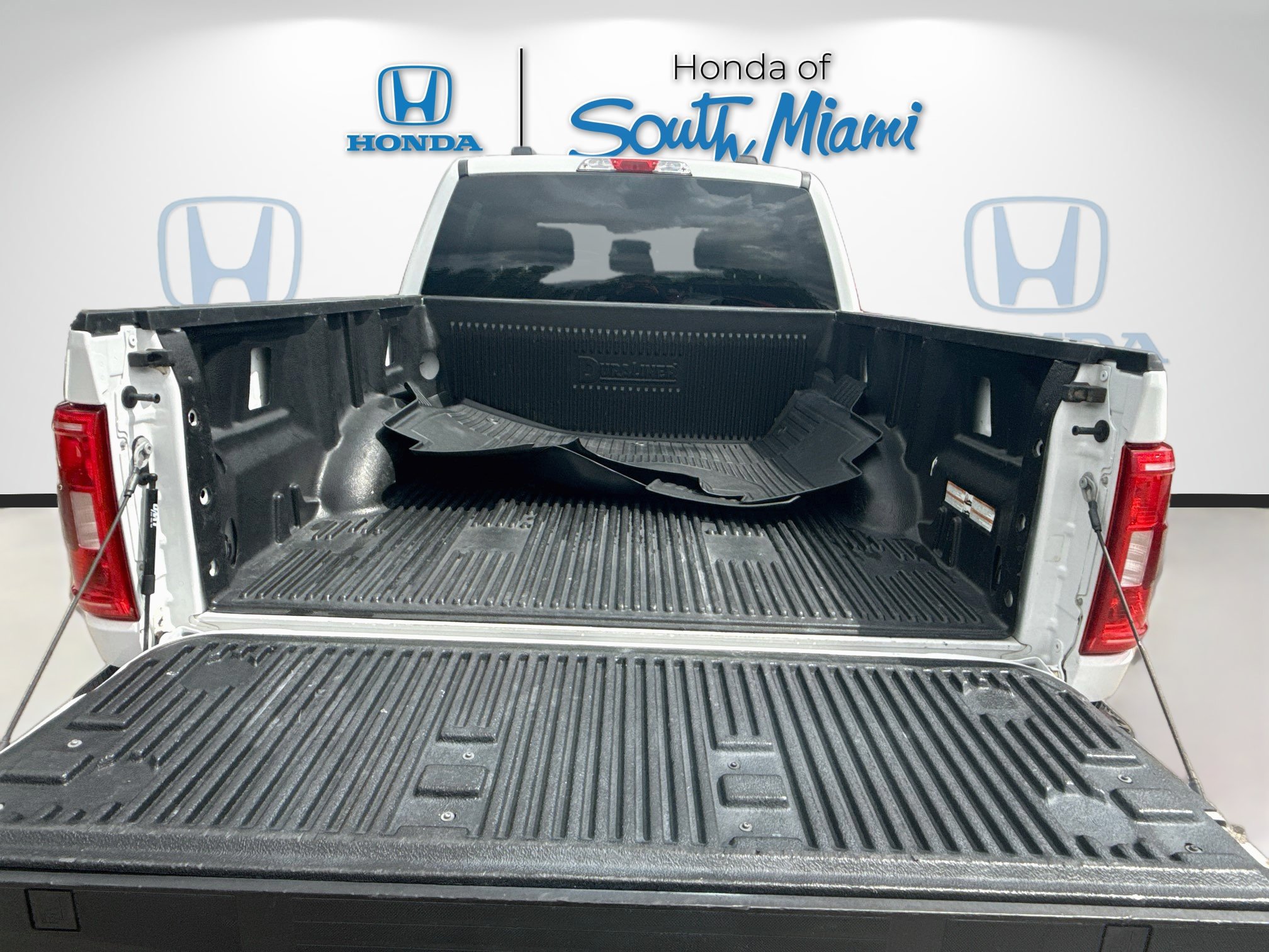 Used 2023 Ford F150 XLT RWD image 25