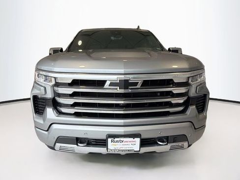 Used 2023 Chevrolet Silverado 1500 High Country w/ High Country Premium Package image 2