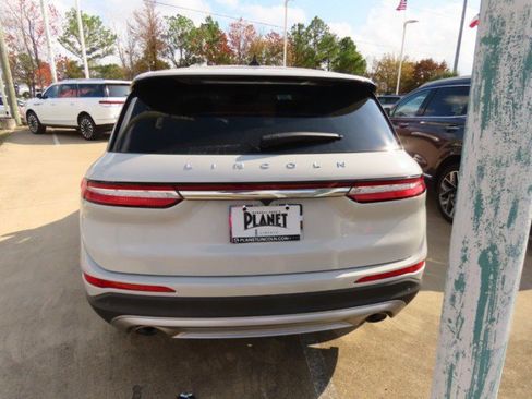 Certified 2024 Lincoln Corsair FWD image 10