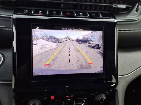 Certified 2024 Jeep Grand Cherokee L Altitude image 25