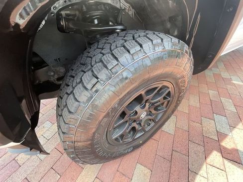 Used 2022 Toyota Tacoma SR w/ SX Package RWD image 24