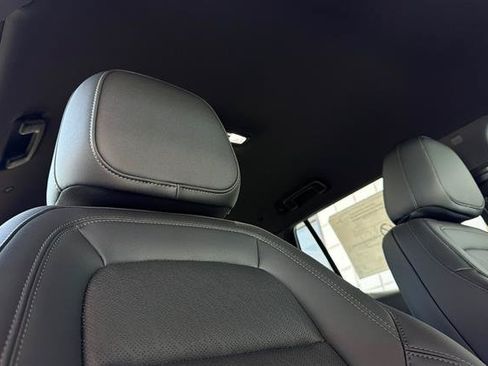 New 2026 Chevrolet Equinox LT w/ Convenience Package II FWD image 19