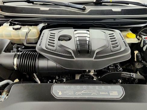 Used 2023 Jeep Wagoneer Series III w/ Convenience Group I AWD/4WD image 27