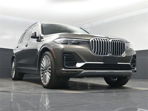 Used 2021 BMW X7 xDrive40i w/ Premium Package image 55