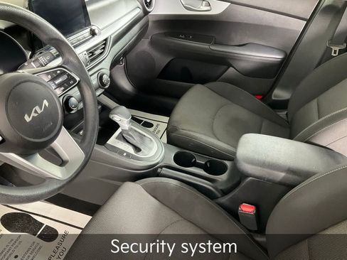 Certified 2023 Kia Forte LXS image 16