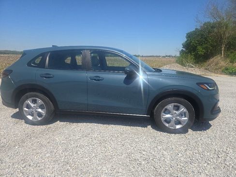 Used 2025 Honda HR-V LX image 4