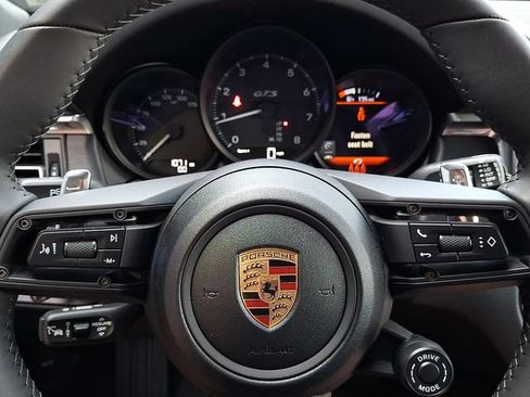 Certified 2025 Porsche Macan GTS AWD/4WD image 23