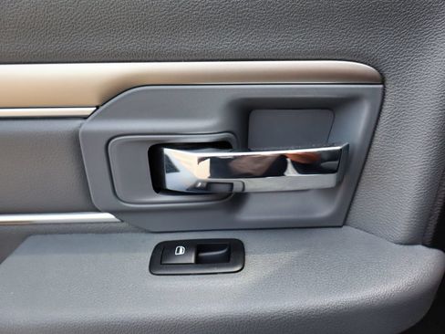 Used 2018 RAM 1500 Big Horn AWD/4WD image 55