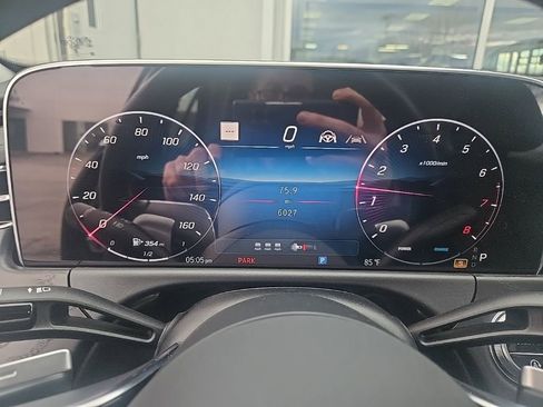 Used 2024 Mercedes-Benz E 350 4MATIC Sedan image 11