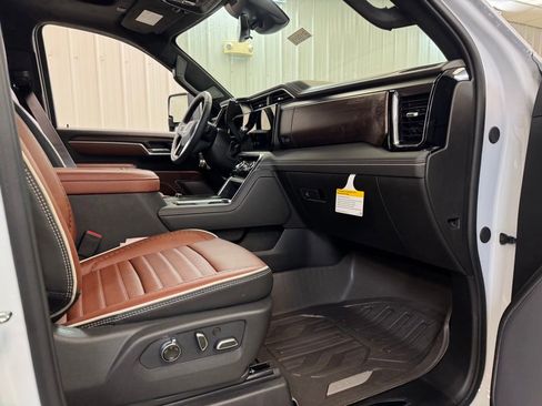 New 2026 GMC Sierra 2500 Denali Ultimate image 27