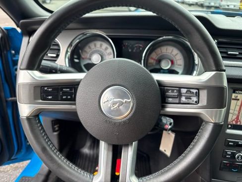 Used 2010 Ford Mustang GT RWD image 16