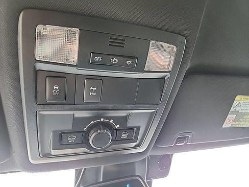Used 2018 Toyota Tacoma TRD Pro AWD/4WD image 18