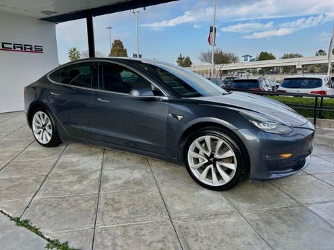Used 2019 Tesla Model 3 image 5