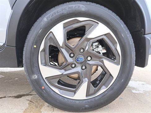 Certified 2025 Subaru Crosstrek 2.5i Limited image 35