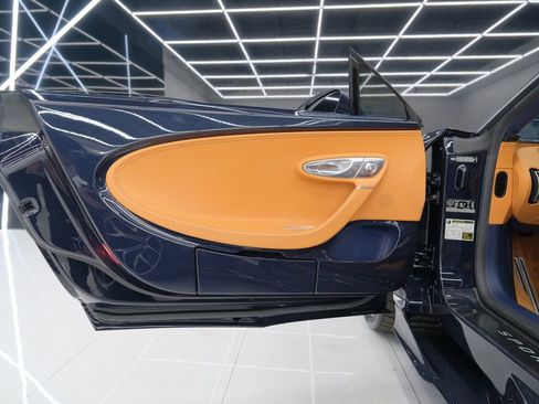 Used 2020 Bugatti Chiron AWD/4WD image 41