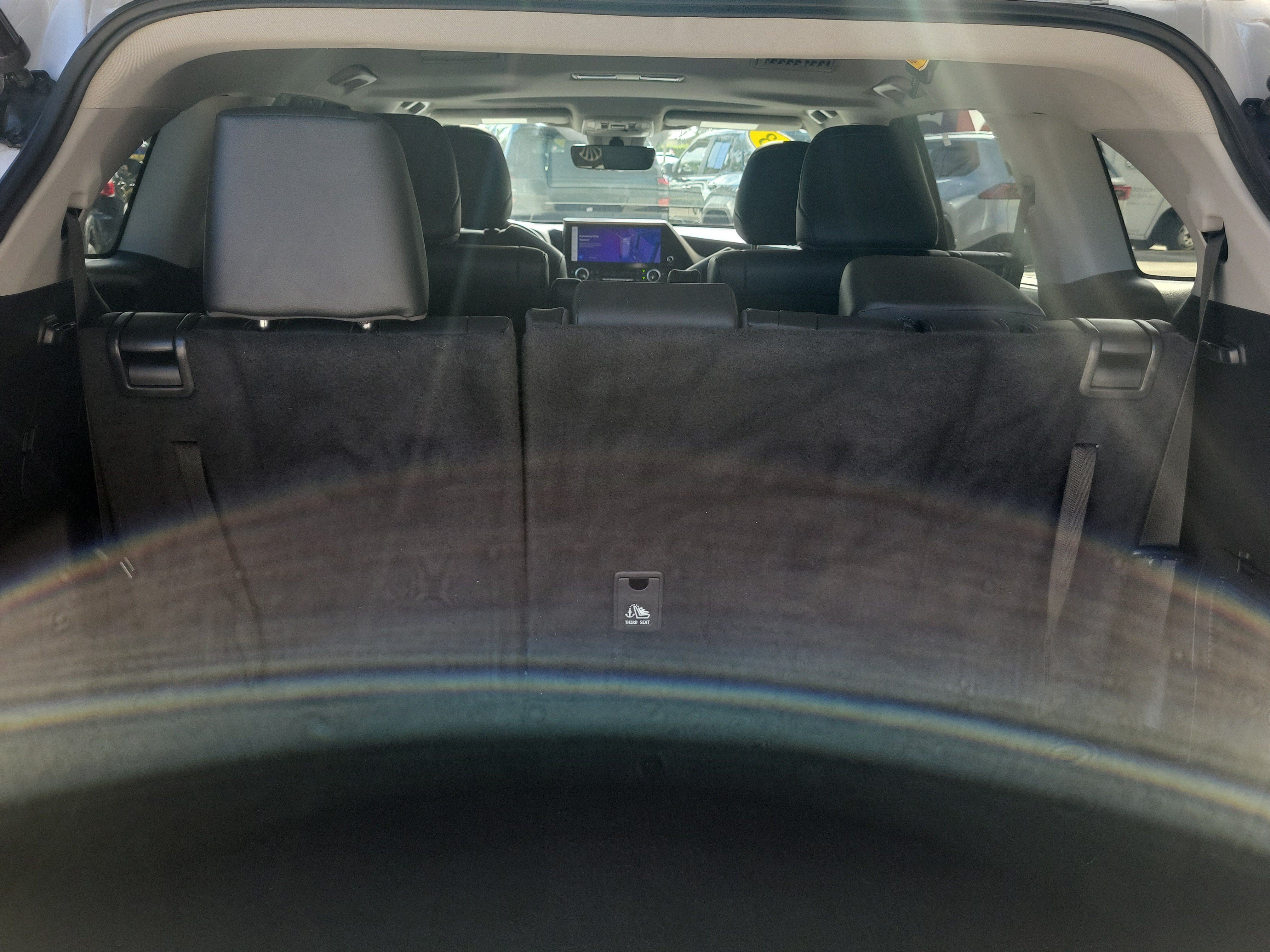 Used 2023 Toyota Highlander XLE FWD image 10