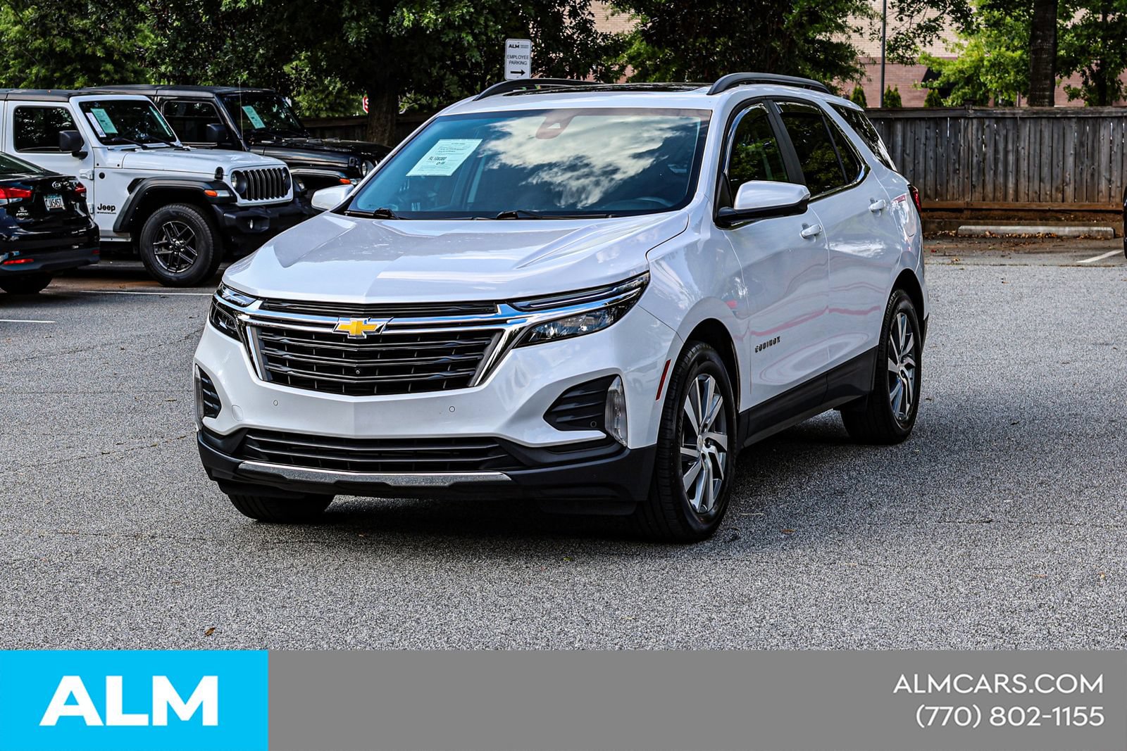Used 2024 Chevrolet Equinox LT FWD image 3