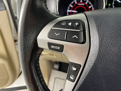 Used 2013 Toyota Highlander Limited AWD/4WD image 12