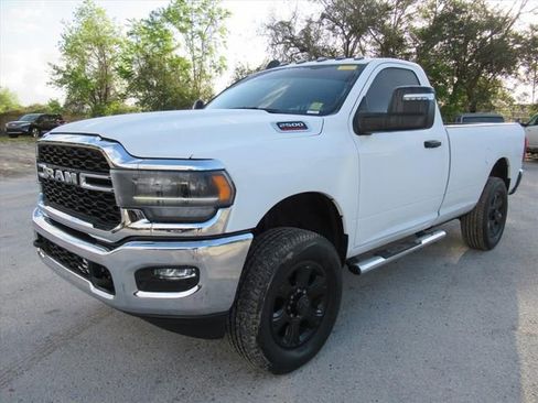 Used 2023 RAM 2500 Tradesman image 3