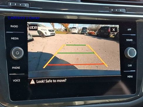 Used 2024 Volkswagen Tiguan SE R-Line image 20