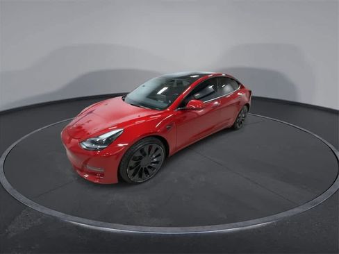 Used 2023 Tesla Model 3 Performance image 4