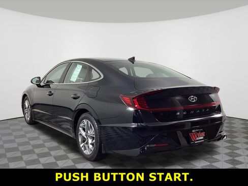 Used 2021 Hyundai Sonata SEL w/ Preferred Accessory Package image 8