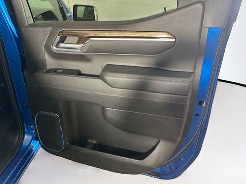 Used 2023 GMC Sierra 1500 Elevation image 28