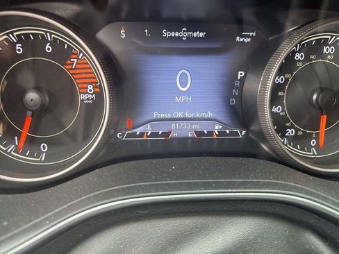 Used 2019 Jeep Cherokee Limited AWD/4WD image 3