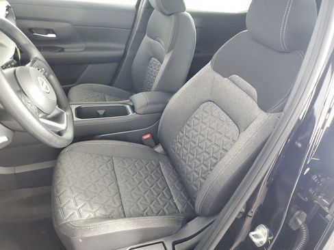 New 2026 Nissan Kicks SV image 12