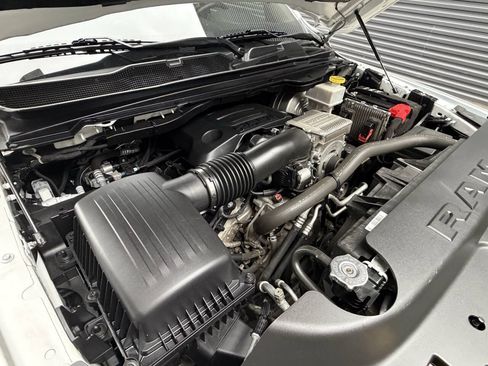 Used 2022 RAM 1500 Laramie AWD/4WD image 33