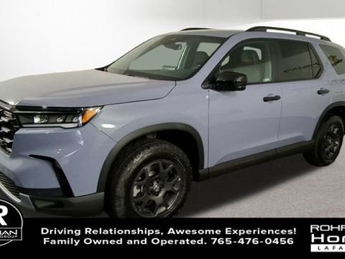 New 2025 Honda Pilot TrailSport image 4