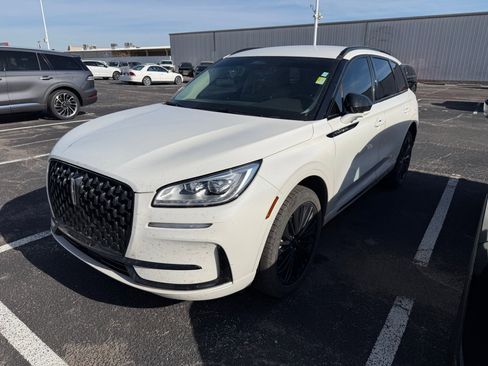 Used 2024 Lincoln Corsair Reserve w/ Jet Appearance Package image 1