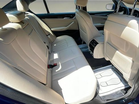 Used 2019 BMW 530i w/ Convenience Package image 18