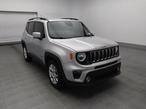 Used 2020 Jeep Renegade Latitude FWD image 13