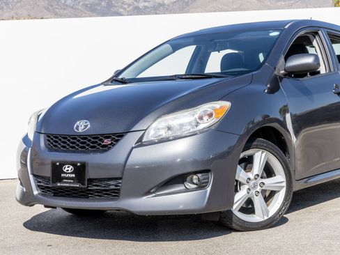 Used 2010 Toyota Matrix S w/ All Weather Guard Pkg FWD image 2