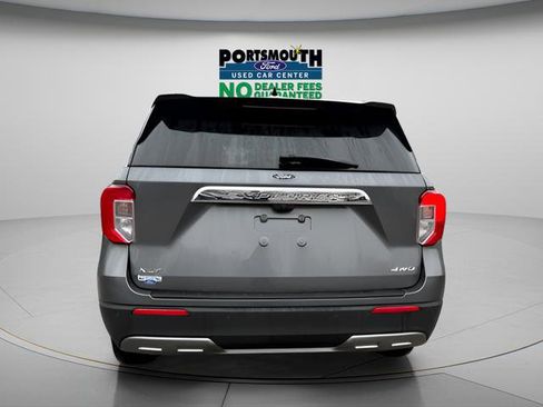 Used 2022 Ford Explorer XLT w/ Equipment Group 202A AWD/4WD image 30