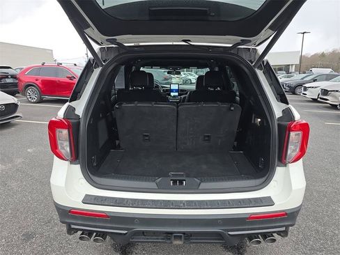 Used 2022 Ford Explorer ST w/ Equipment Group 401A image 4