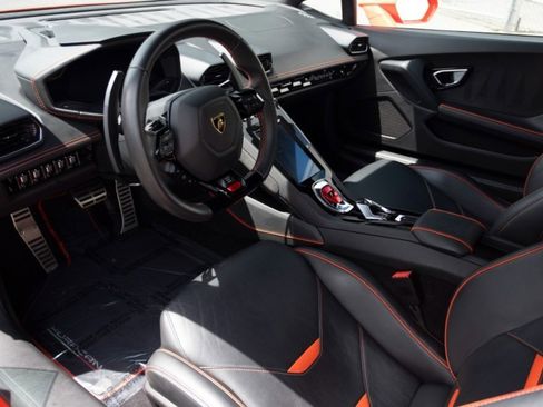 Used 2020 Lamborghini Huracan EVO AWD/4WD image 19