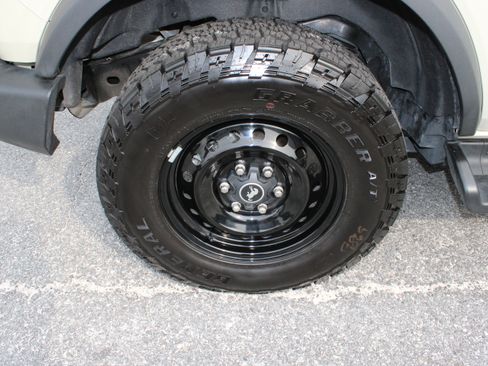 Used 2026 Ford Bronco Outer Banks AWD/4WD image 13